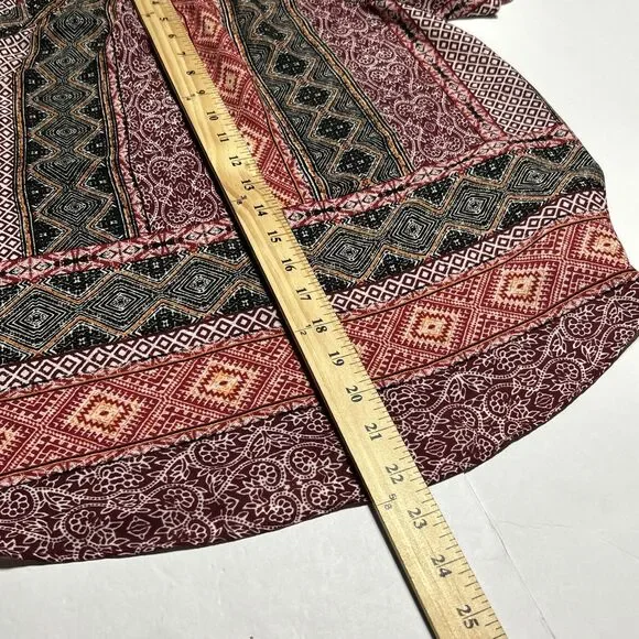 A Byer Womens Off The Shoulder Geometric Blouse Medium Shirt Top Red/Black - Picture 14 of 15